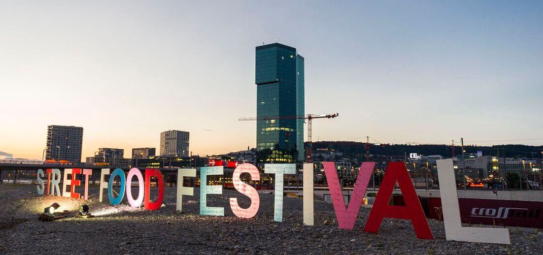 street food festival Schriftzug