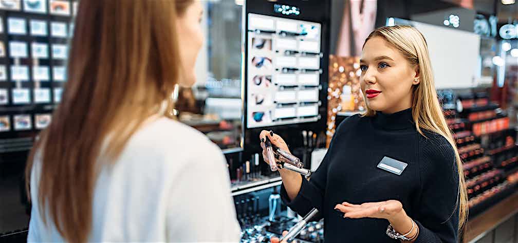 Im Kundengespräch ist vor allem eins wichtig: Das Zuhören. Beim Kundengespräch zählt insbesondere Aufmerksamkeit.