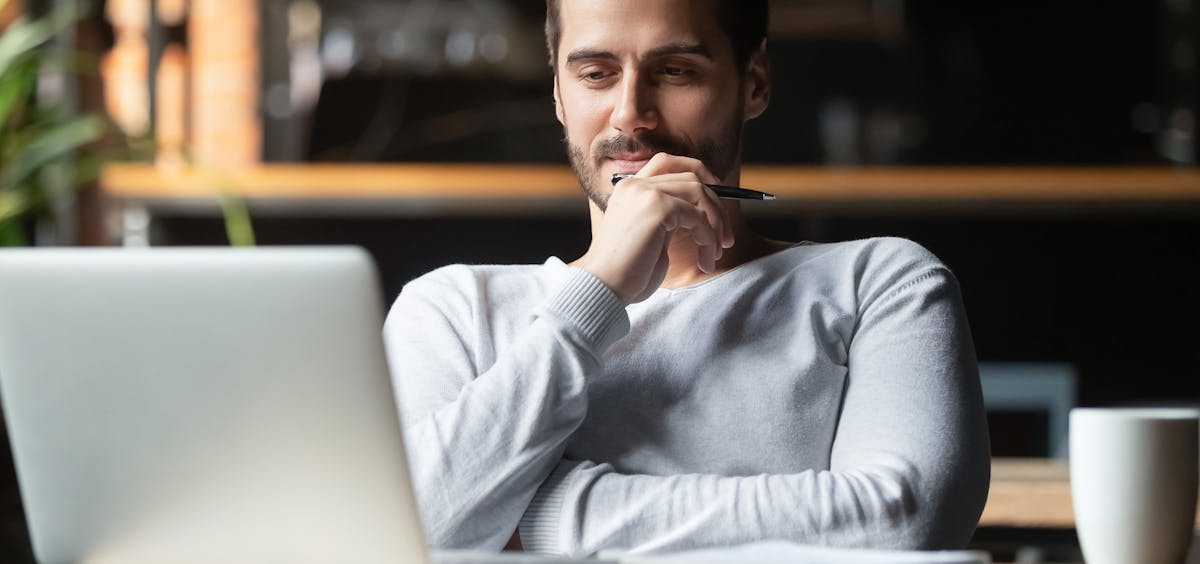 Unternehmer denkt nach Unternehmer denkt nach