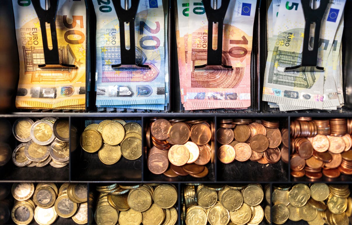 Bargeld in Kassenlade Bargeld in Kassenlade