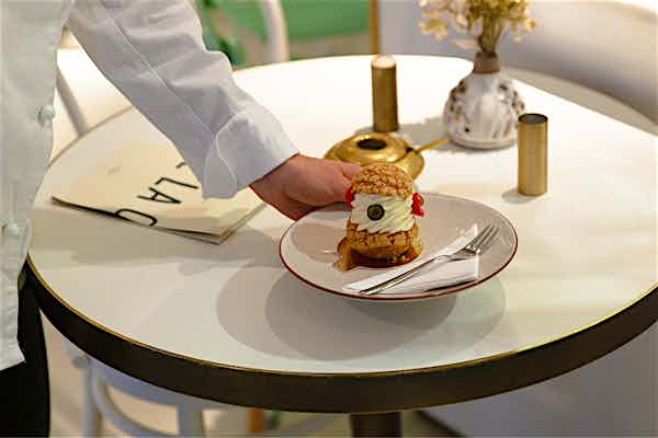 Crème de la Crème Vienna: Cafe Patisserie in Wien Crème de la Crème Vienna: Cafe Patisserie in Wien