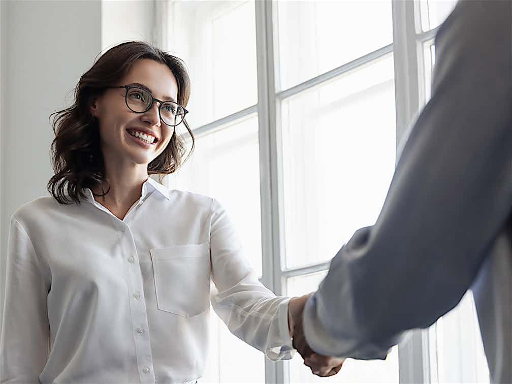 Steuerberaterin mit Klient Steuerberaterin mit Klient