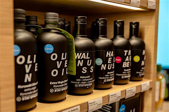 STAY SPICED ! STAY SPICED !