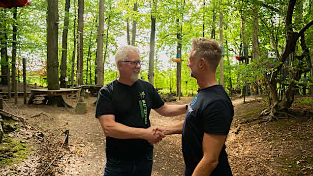 Wolfgang Placke, Kletterwald Ibbenbüren, und Daniel Puls von ready2order Wolfgang Placke, Kletterwald Ibbenbüren, und Daniel Puls von ready2order