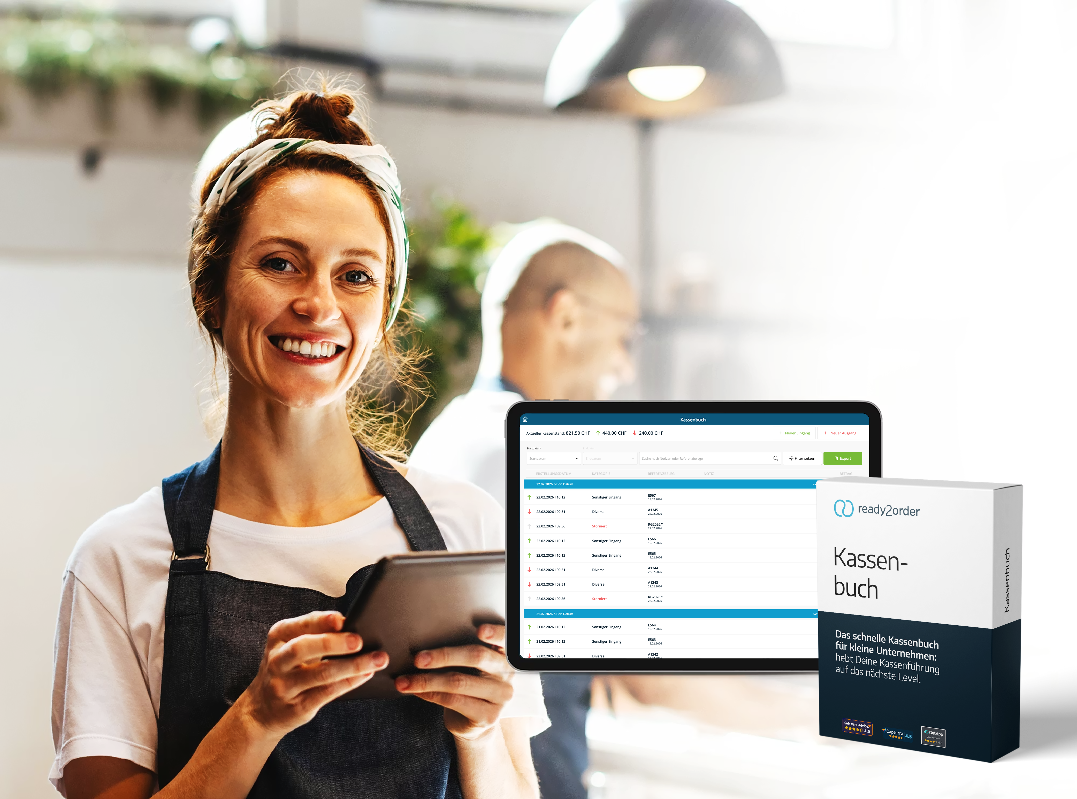 Nutzerin mit Kassenbuch