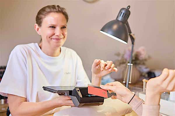 readyTab im Nagelstudio readyTab im Nagelstudio