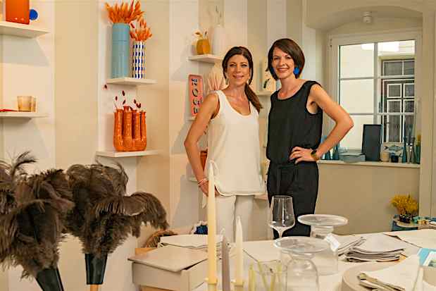 Oh wie fein Business owner in home decor store